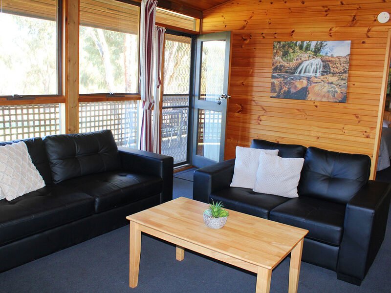 Executive 2 Bedroom Log Cabin